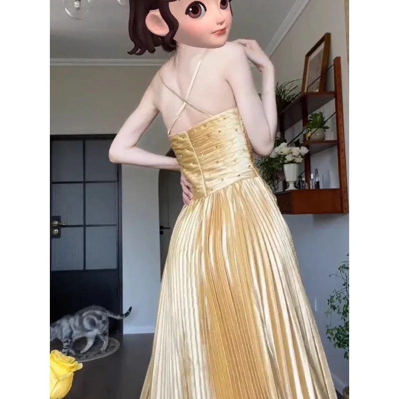 Amozae dress Golden Velvet Dress Sling Pleated 2024 Autumn and Winter New Socialite Fashion Elegant Elegant High-End Light Luxury