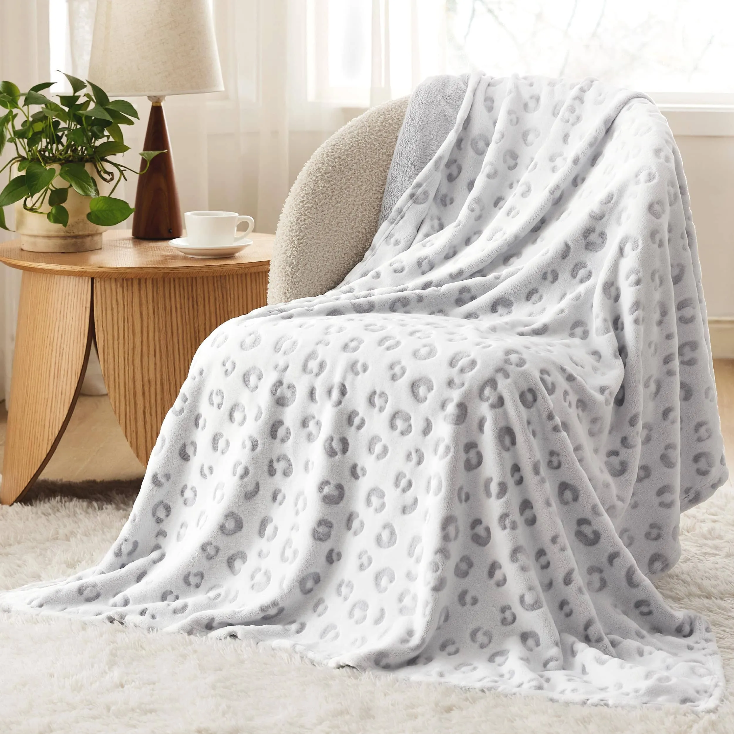 Arch Shaggy Sherpa Fleece Blanket