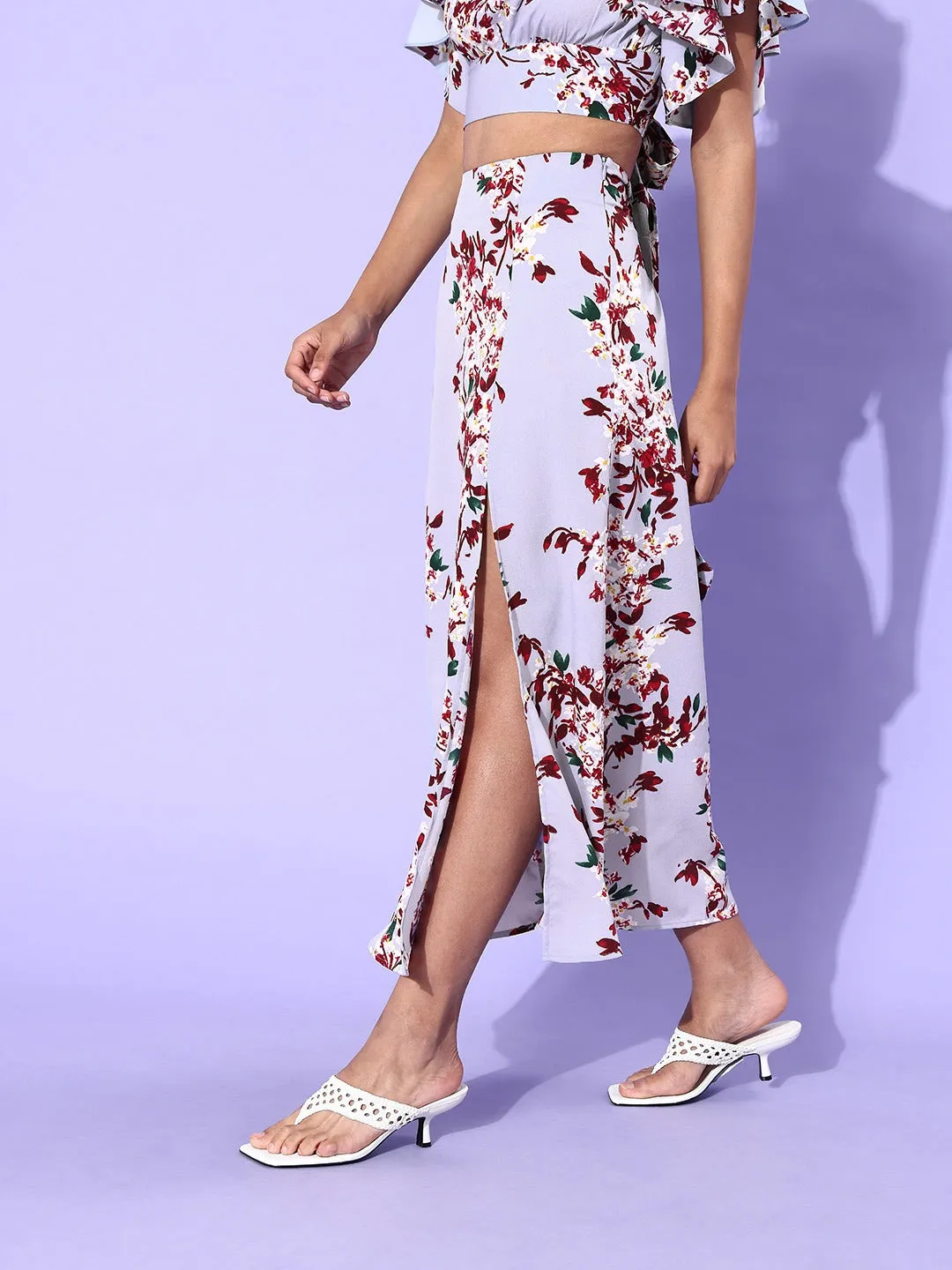 Berrylush Women Blue Floral Printed High-Slit A-Line Midi Skirt