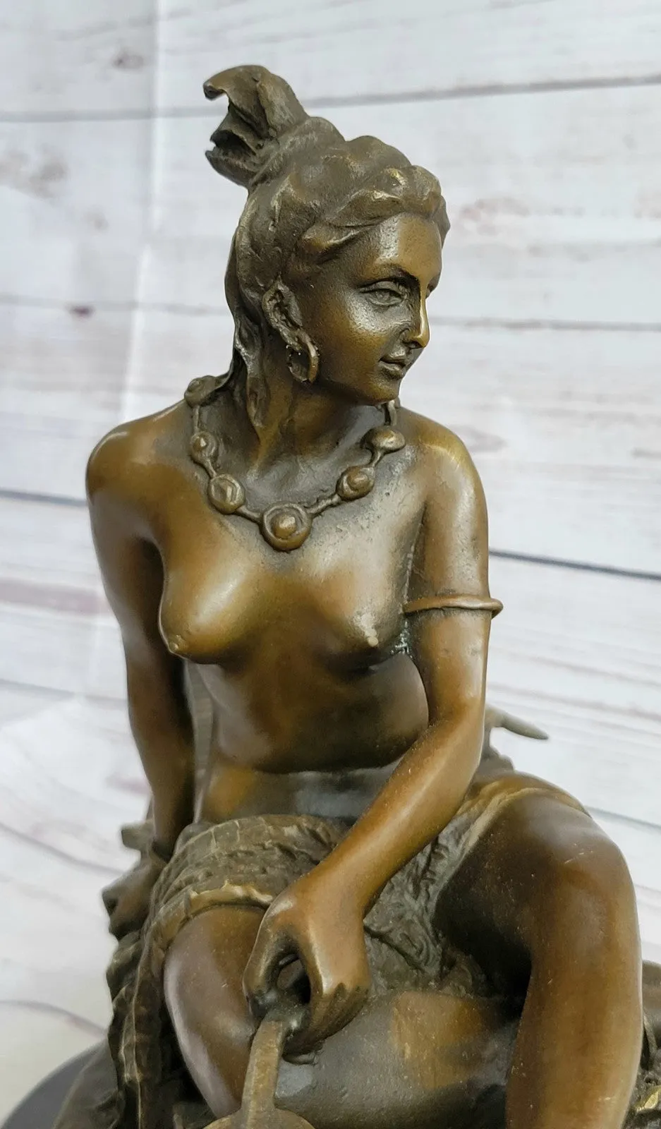 Handcrafted bronze sculpture Nude American Native Indian Marble Classic Elegant